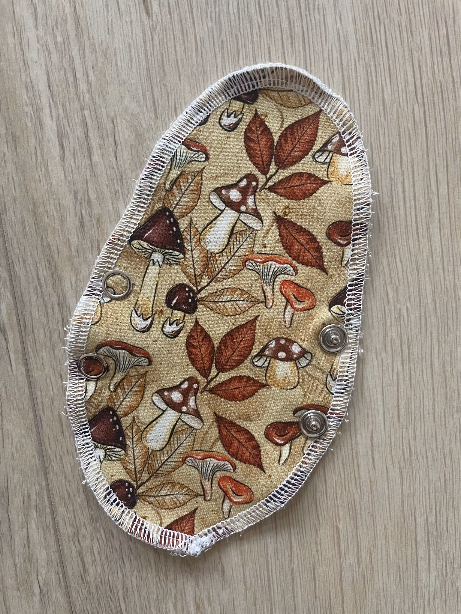 Trosskydd string/brazilian med stickad bambu