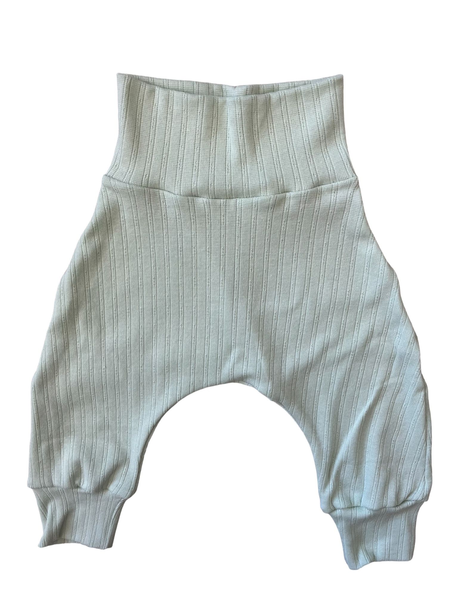 Färdiga babybyxor 62/68