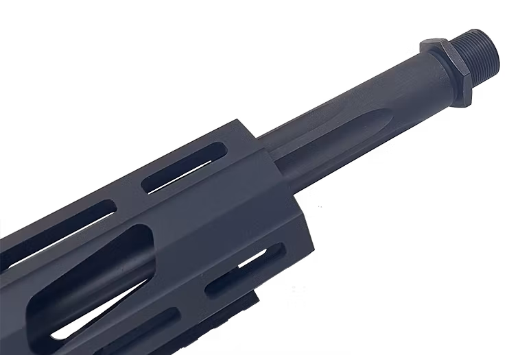 Gängadaptern från Royal Hunting Sweden omvandlar pipans utvändiga gänga från12-20 till M14x1.