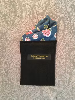 Pockie - Classic Jeans & Roses
