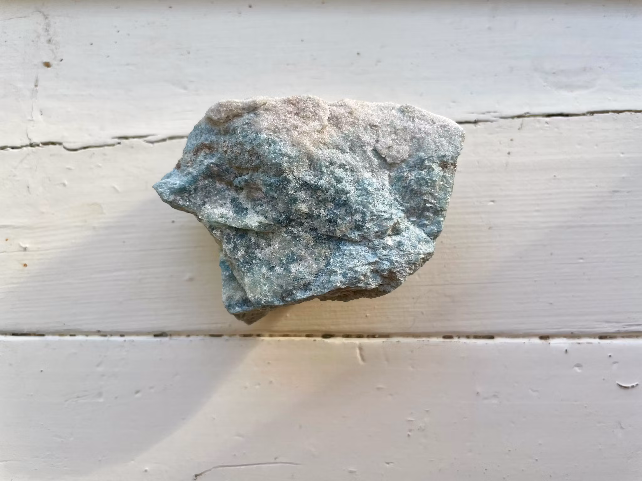Rå blå kyanit