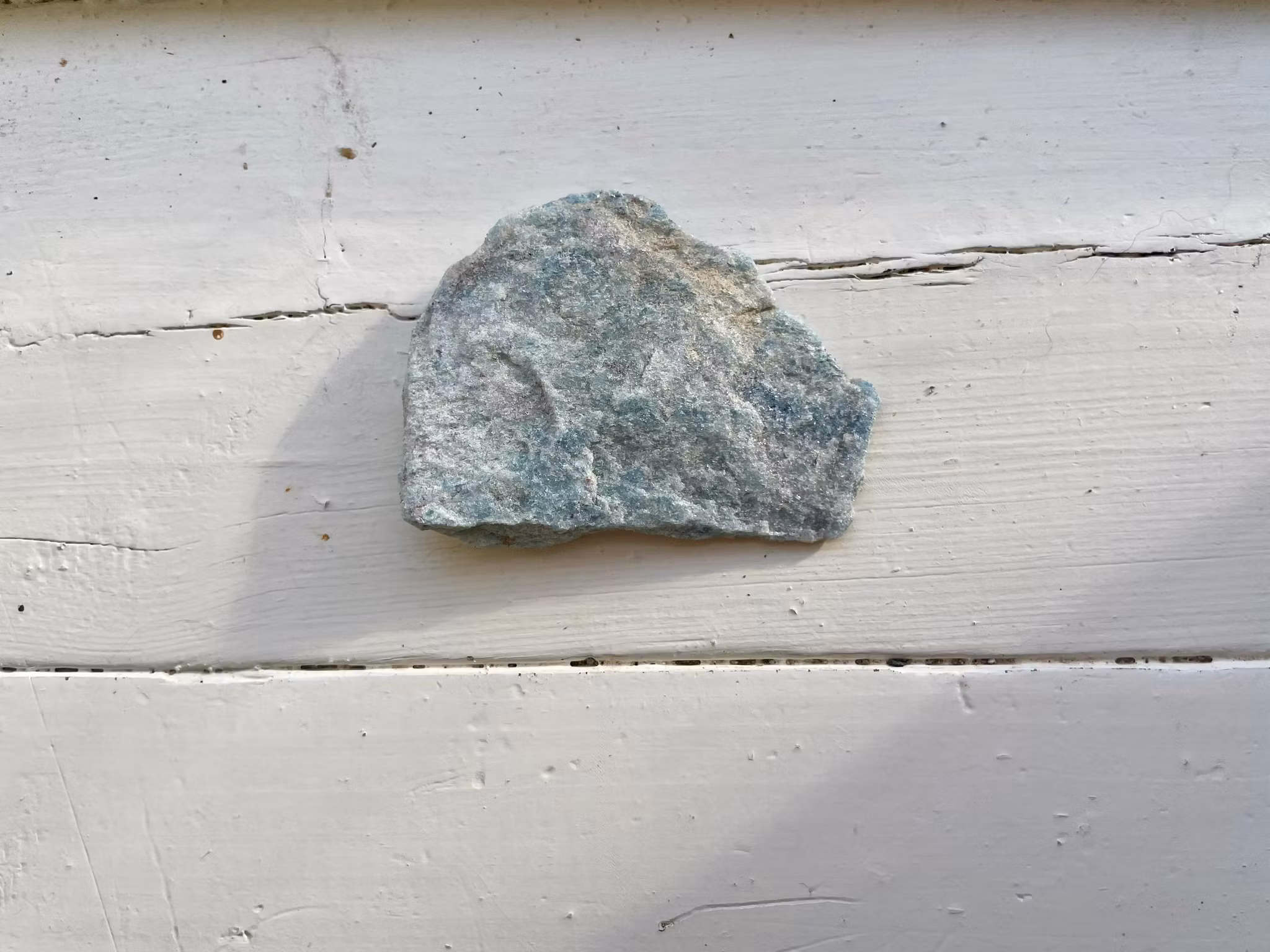 Rå blå kyanit