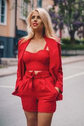 Mrs. Wolff Set Red