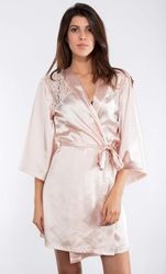 Ellie Robe With Lace In The Back