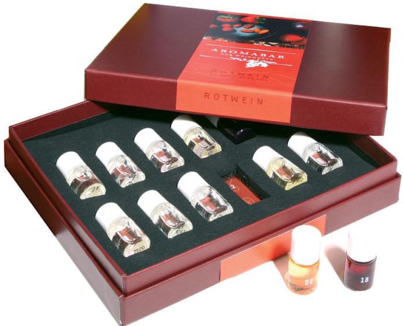 AROMABAR RED Vindoftskit med 12 st doftessenser Röttvin