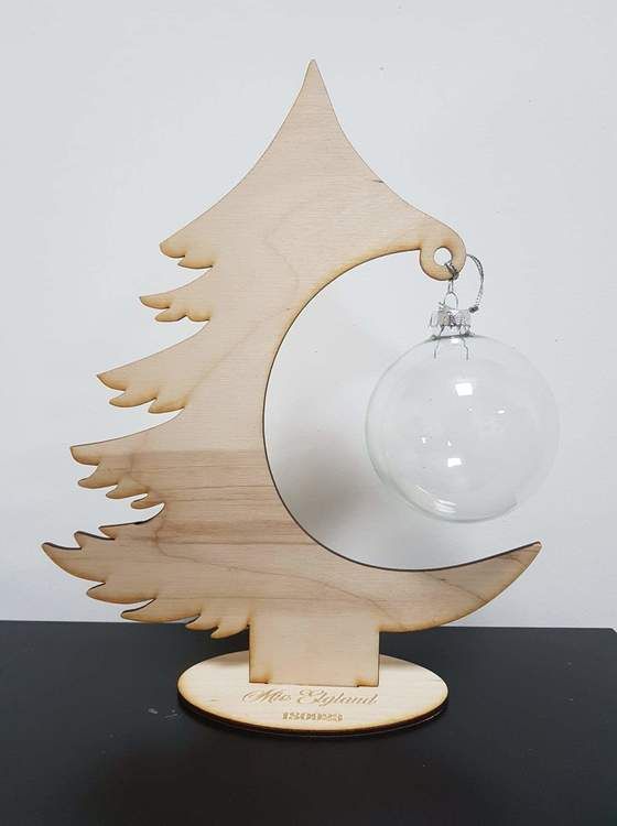 Julgran med glas kula