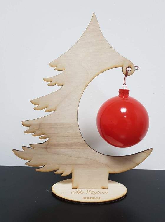 Julgran med glas kula