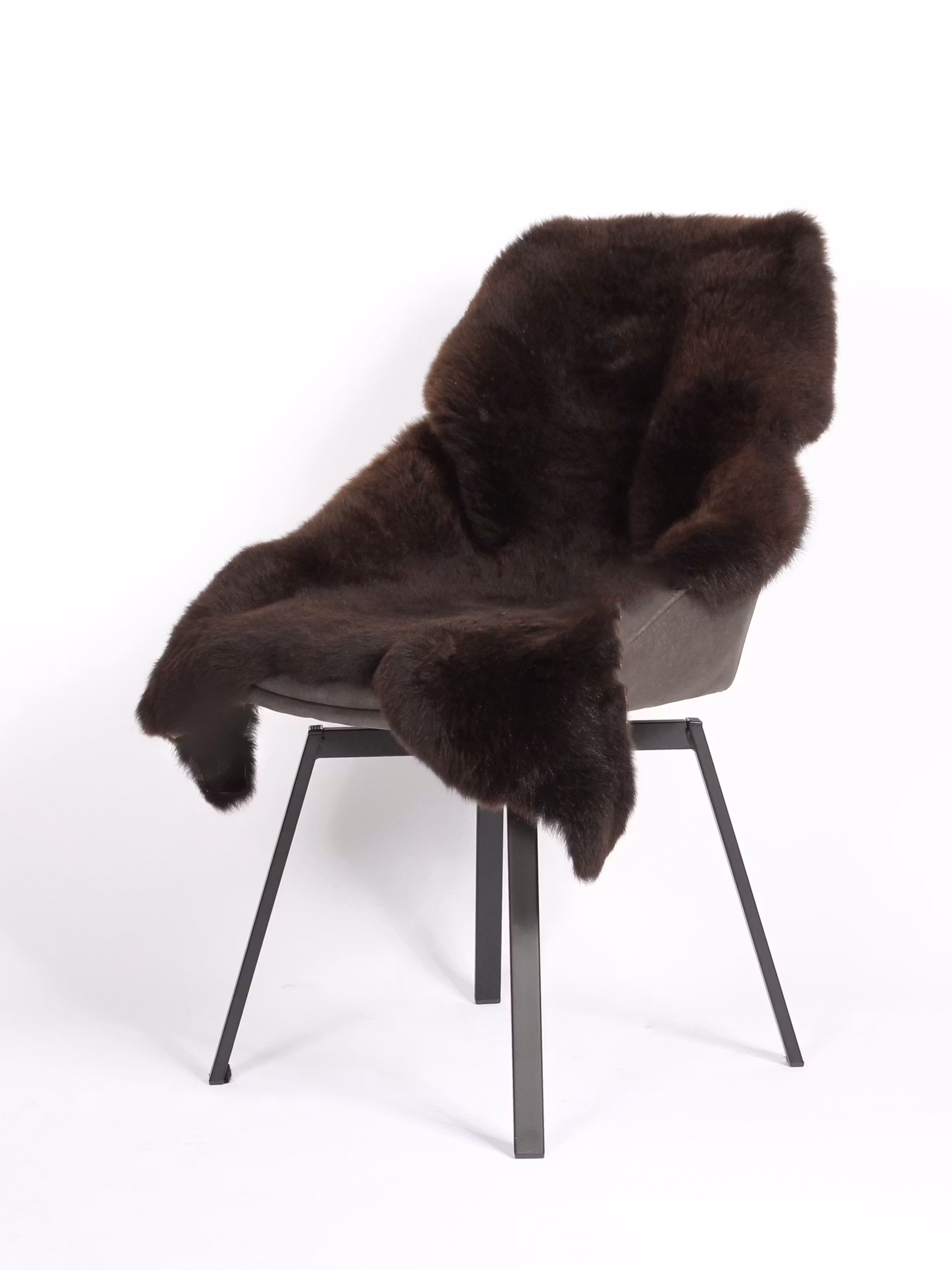 Fårfäll Shorthair Ebony 1002, Storlek 100x120cm