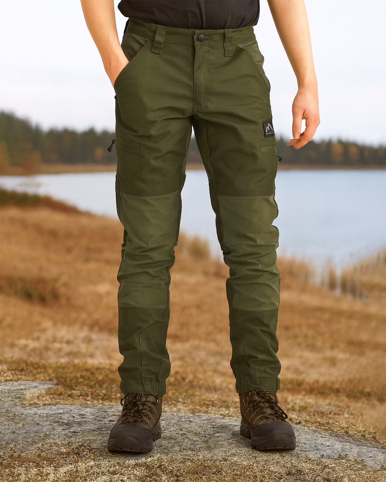 1H24 - Regular Fit Outdoor- & Arbetsbyxa Herr – Duralite & Stretch | Skogsgrön