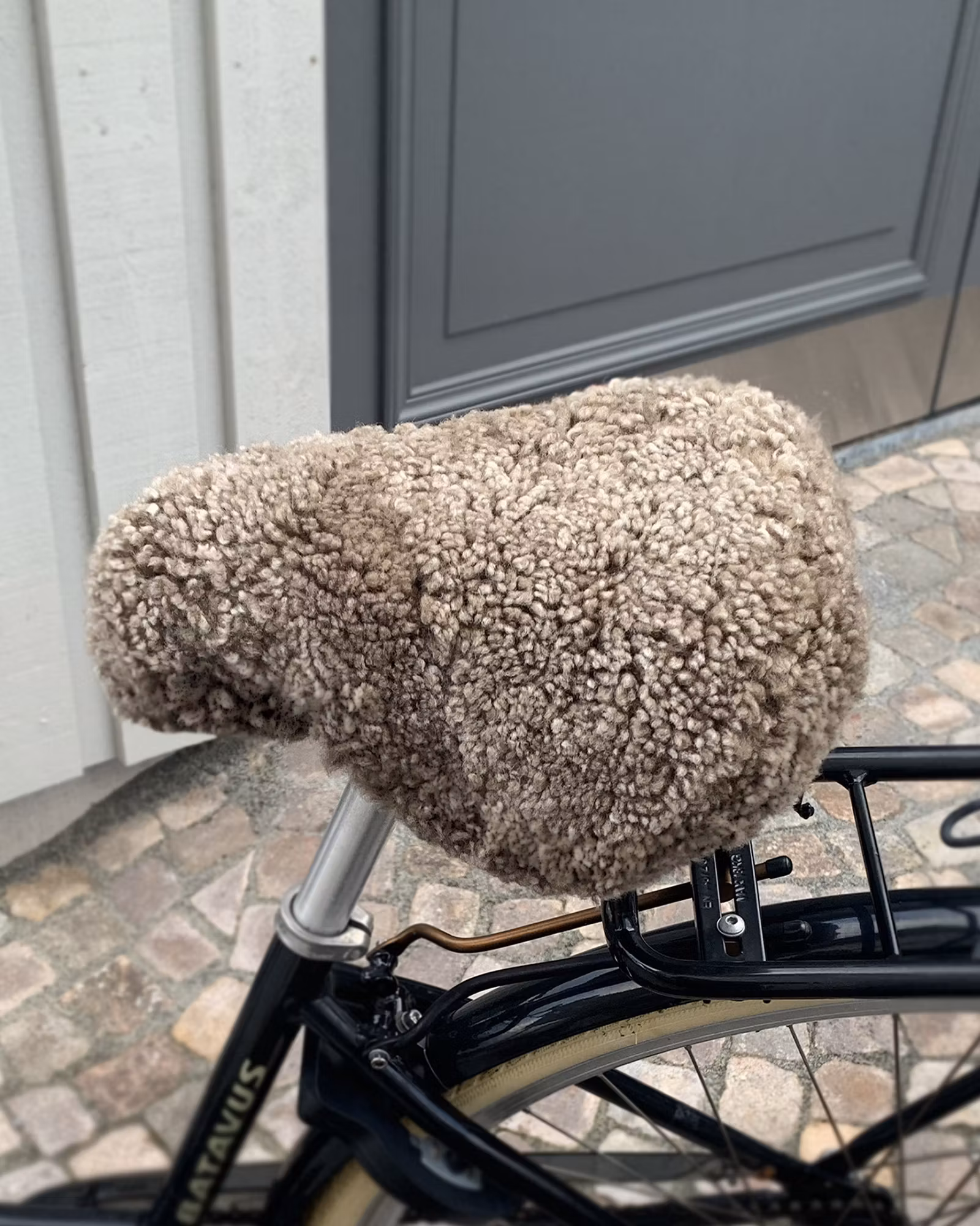 Överdrag för Cykelsadel 100% Äkta Fårskinn, Brun