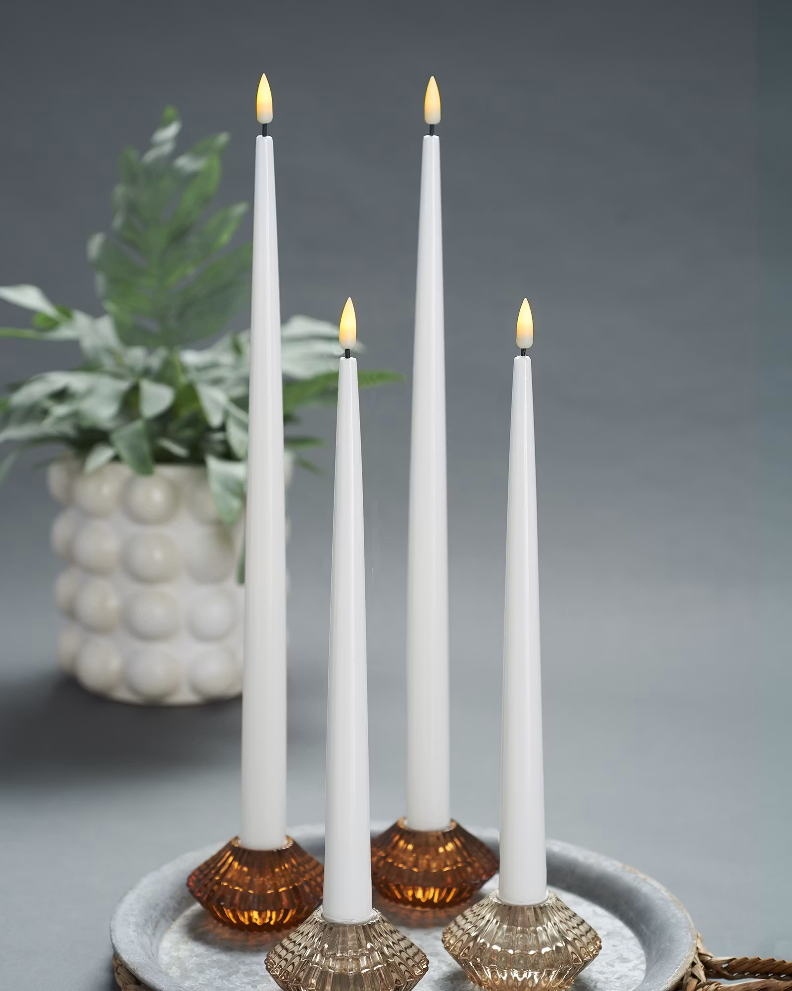 Deluxe LED-Shiny Dinner Candles – Real Flame, Mix Set av 4