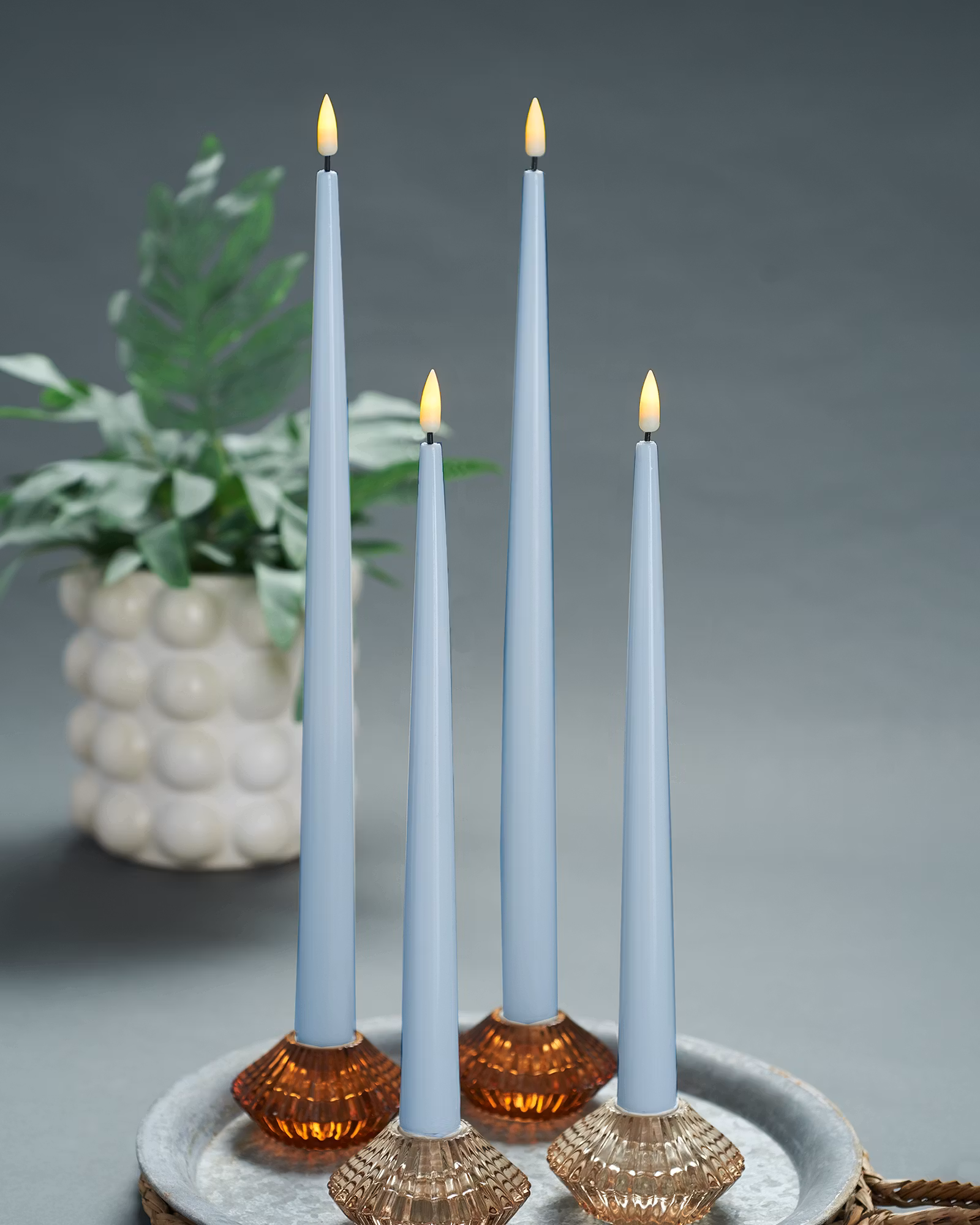 Deluxe LED-Shiny Dinner Candles – Real Flame, Mix Set av 4