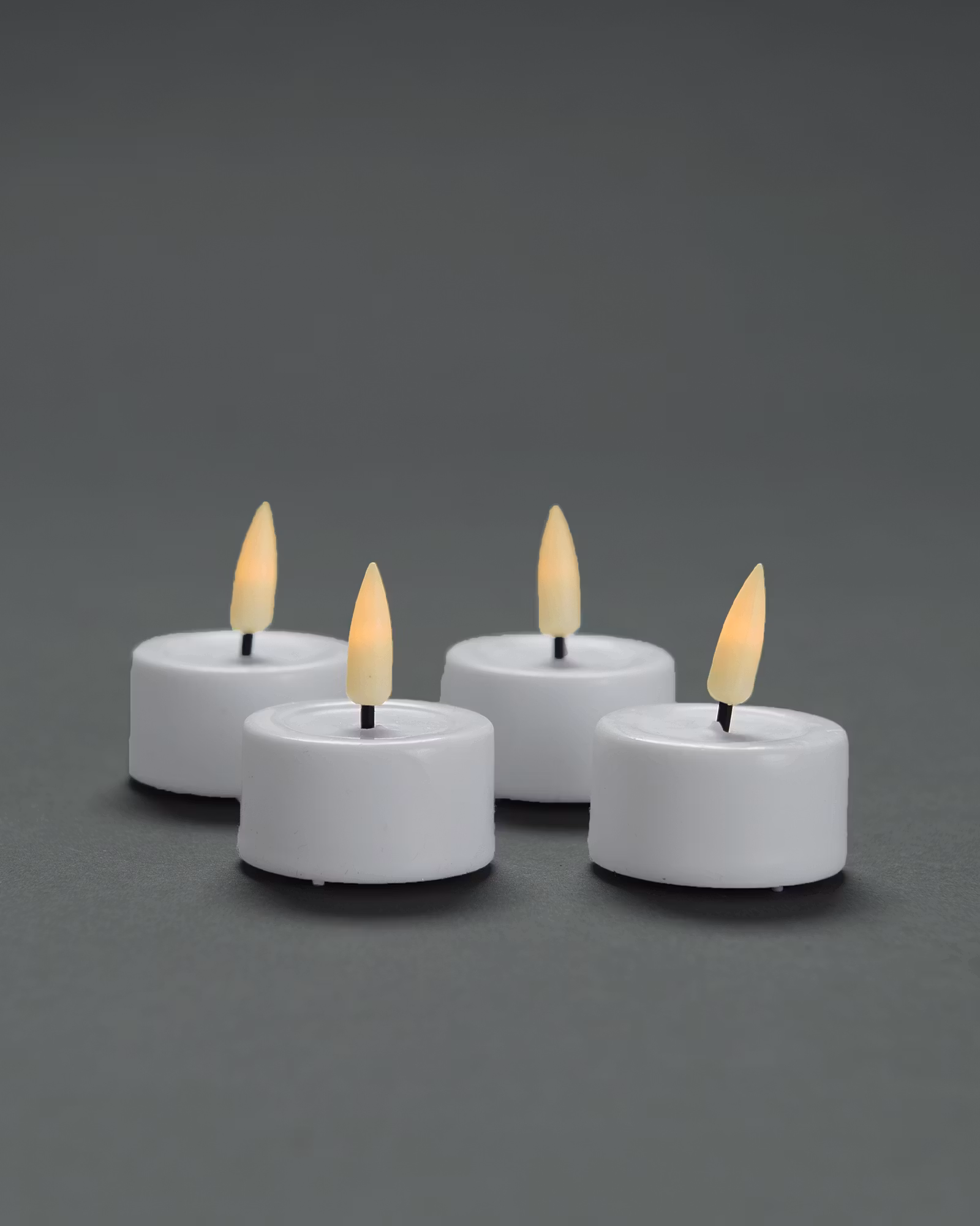 Deluxe LED-Värmeljus VITA Ø 3,5 - Real Flame, Set av 4st