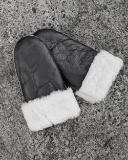 Fårskinn Tumvantar, Black