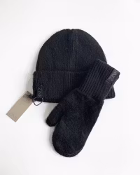 Stickat Set – Mössa & Vantar Svart