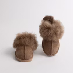 THURID Fårskinnstofflor, Brown