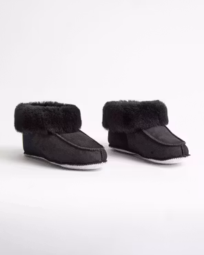 NARVIK Mjuka Ankelhöga Fårskinnstofflor, Black
