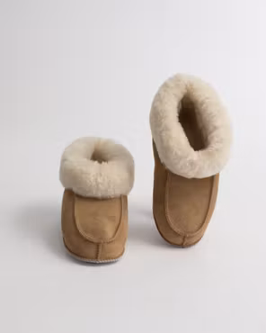NARVIK Fårskinnstofflor Ankelhög, Beige