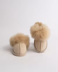 THURID Fårskinnstofflor, Beige