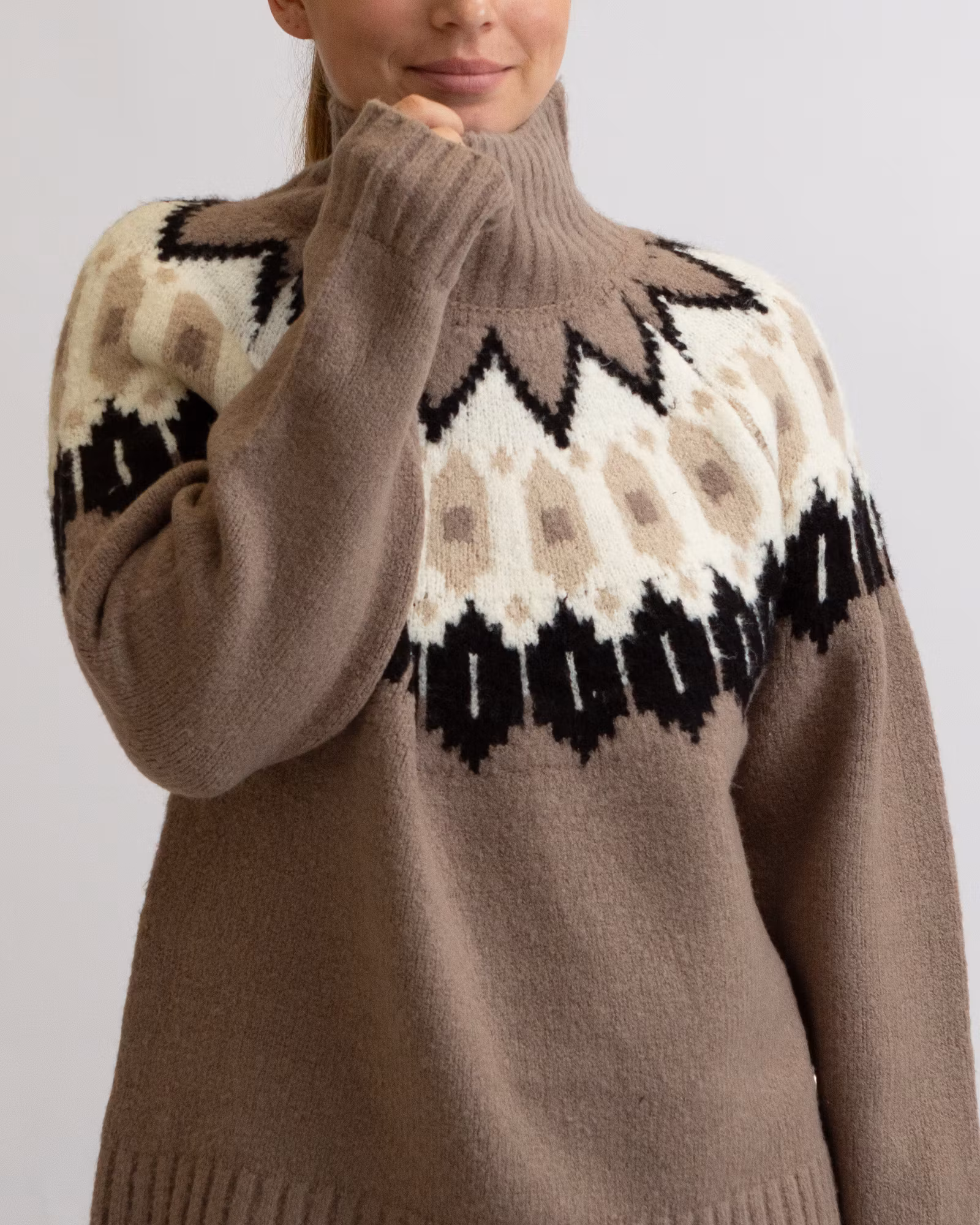 Stickad Tröja Heidi Dam, Walnut Comb
