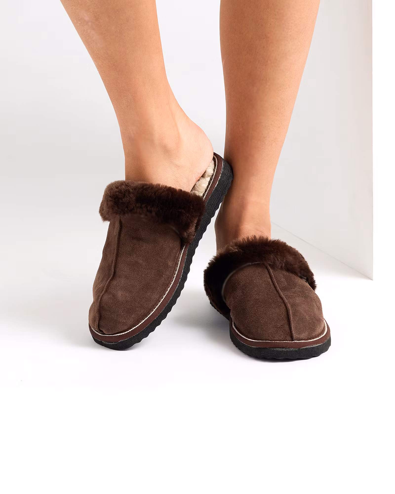 Fårskinn Slippers FJÄLL, Brown