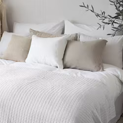 Quiltat Sängöverkast i Tvättad Linnelook 150x250cm, Off-White