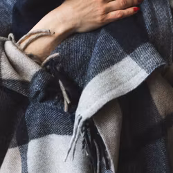 Ullpläd Glencheck Rut vävd 130 x 200cm - Blå/Beige