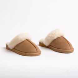 SANDEFJORD Fårskinnstofflor, Beige