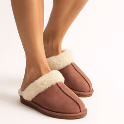 SANDEFJORD Fårskinnstofflor, Mocca Mousse