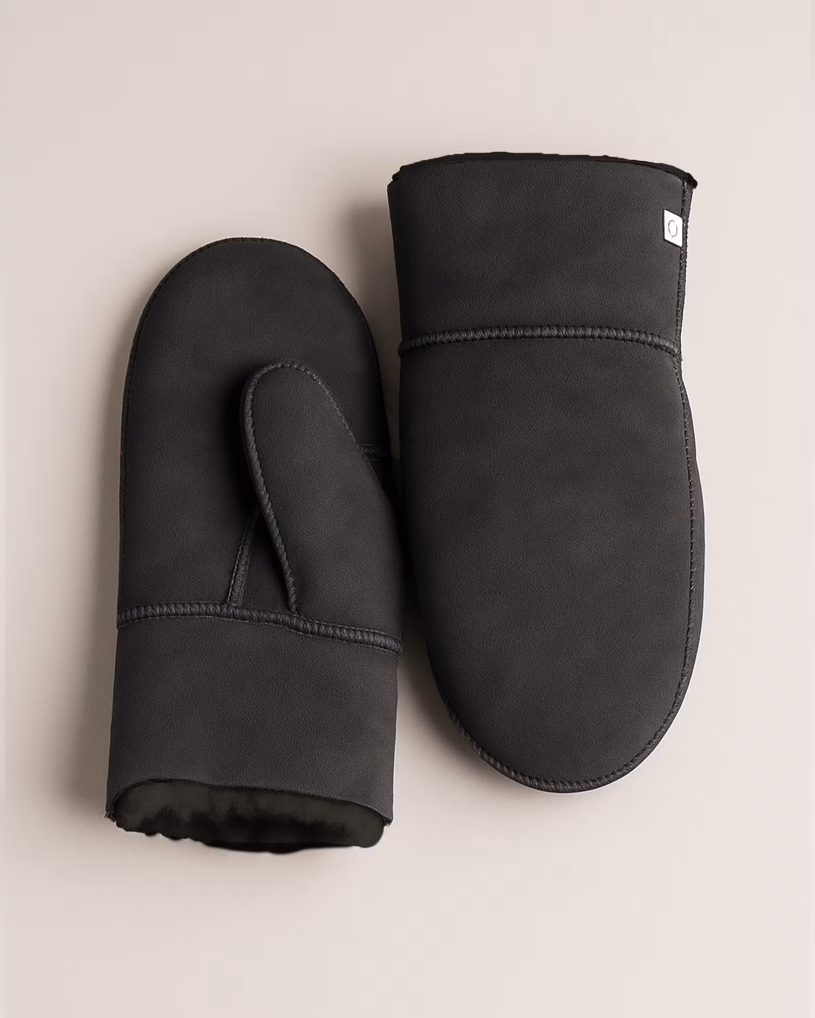 Fårskinn Vantar - Svart