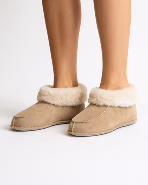 NARVIK Fårskinnstofflor Ankelhög, Sand