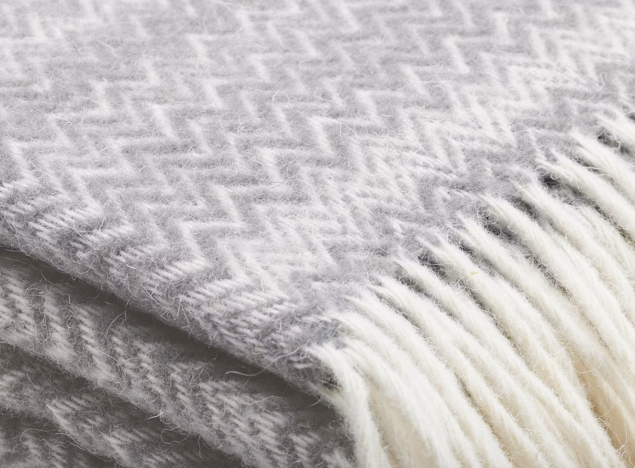 Ullpläd Zick-Zack 130x170 cm – Ljusgrå/Vit