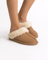 SANDEFJORD Fårskinnstofflor, Beige