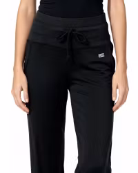 Yoga Pants Dam Short – X-Cool Stretch & Lös Passform | Svart