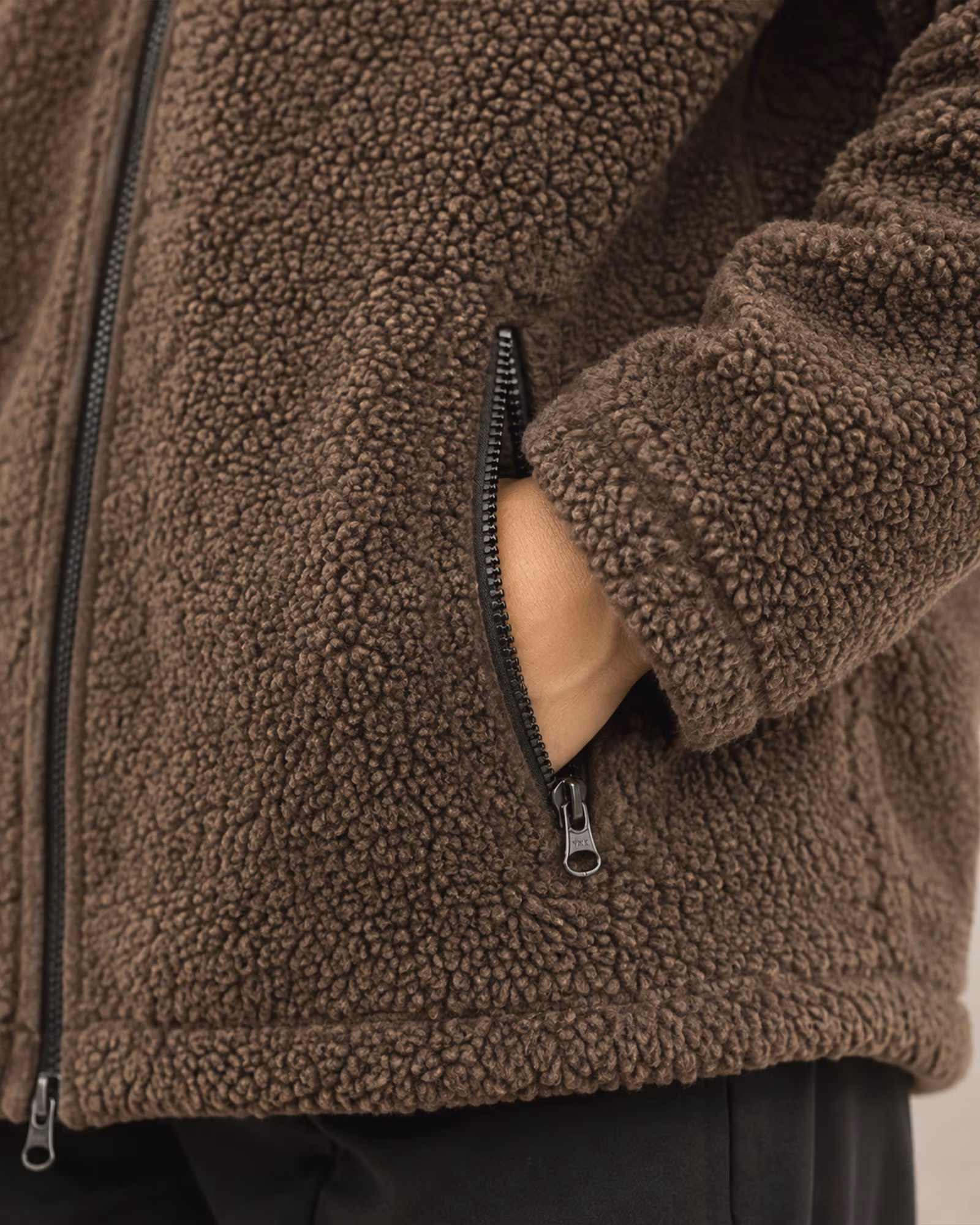 Pilejacka Unisex Loose Fit – Hög Krage & 2-vägsdragkedja | Brun