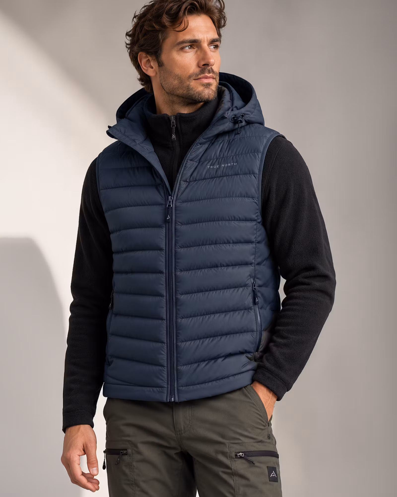 Hybridväst Herr – Softshell & Vadderad True North | INK-Blue