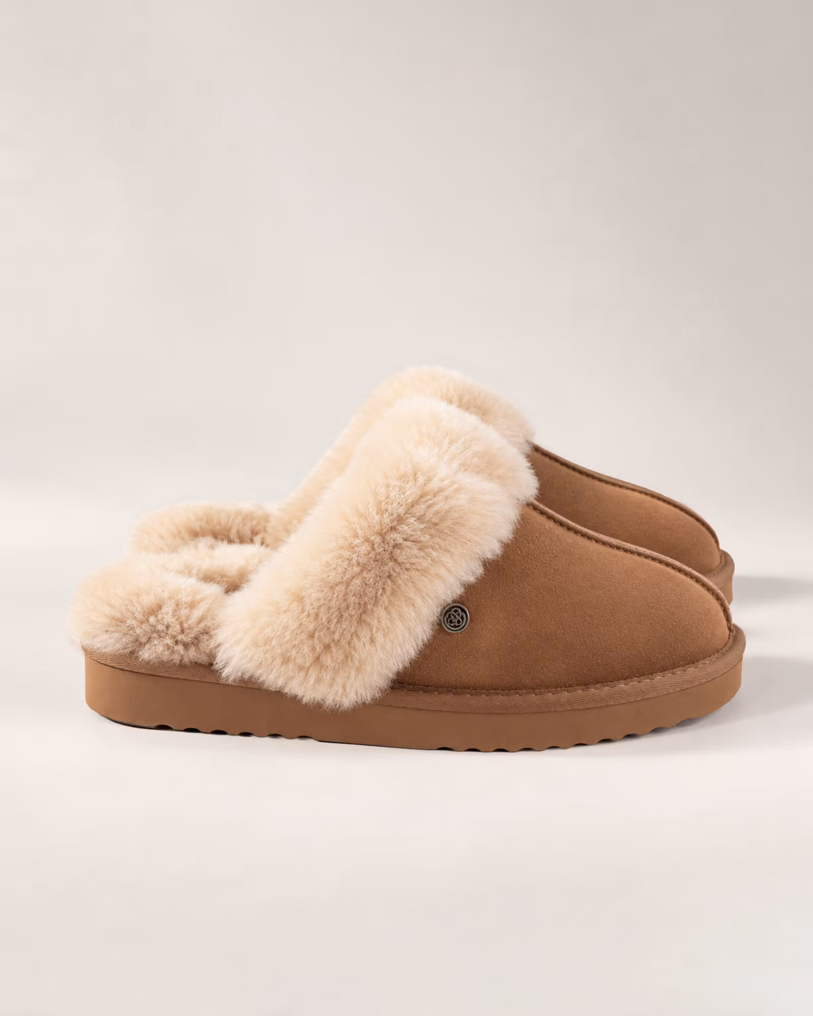 Astrid MJÙKA Fårskinnstofflor Dam – Slip-in | Chestnut