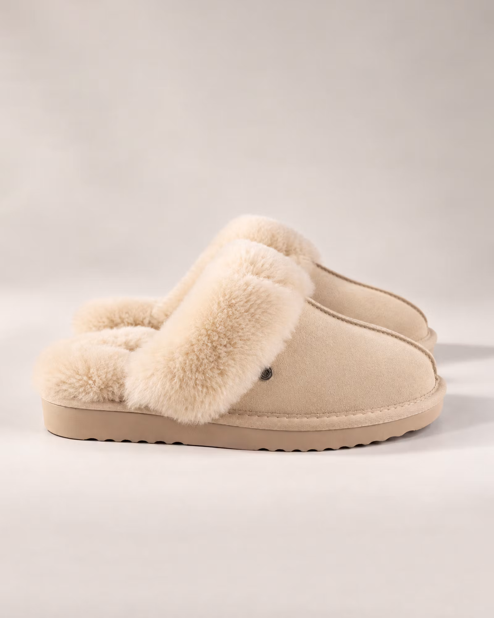 Astrid MJÙKA Fårskinnstofflor Dam – Slip-in | Ljus Beige