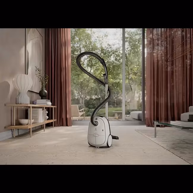 Electrolux Clean 600 Dammsugare med påse EB61C360