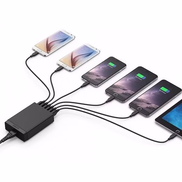 Anker PowerPort 6 mobilladdare som samtidigt laddar sex telefoner