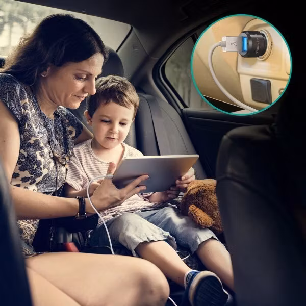 RAVPower billaddare 2 uttag för laddning i bilen