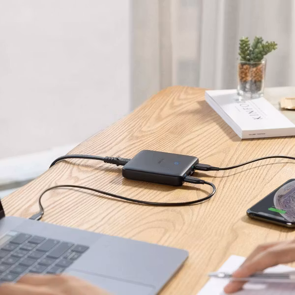 Anker PowerPort Atom III Slim 4 uttag för lilla kontoret