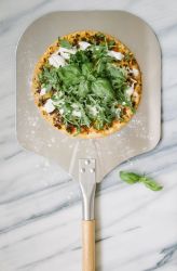 Dorre BBQ Pizza spade Trähandtag 66 cm.