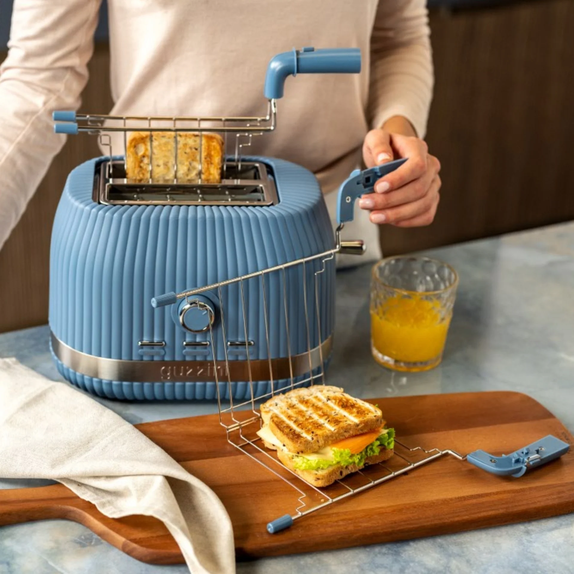 Guzzini Sous Chef Brödrost 800 W, Marinblå