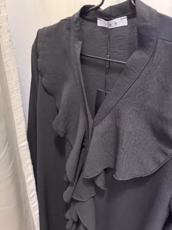 Klänning/tunika med volang svart