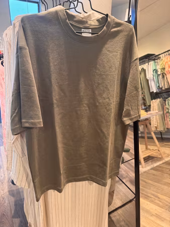 Oscar T-shirt loose vetiver