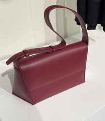 Allison shoulder bag vinröd