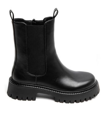 Boots svarta
