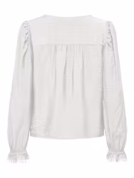 Camille blus cloud dancer