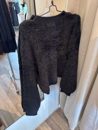 Eira kofta svart